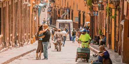 Mercado de ArtesanÃ­as, San Miguel de Allende | Travel By México